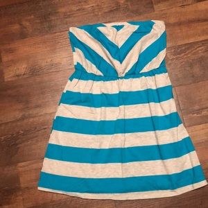 Super cute sundress!